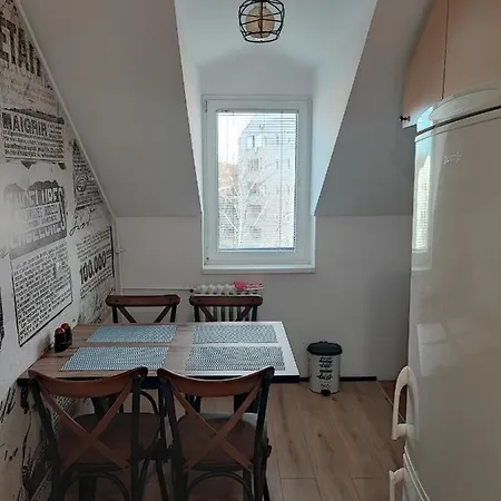 Blackwood Hill Apartment *
